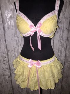 House Bunny, Bikini Style, Gyaru Fashion, Bunny Outfit, Yellow And Pink, Style Skirt, Bra Top