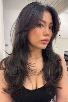 13 Butterfly Haircuts For Medium-Thin Hair To Elevate Your Look Long Hair Cuts Curtain Bangs, Butterfly Haircut On Straight Hair, Butterfly Haircut With Wispy Bangs, Butterfly Haircut Bangs, Soft Layers With Curtain Bangs, Wispy Haircut, Wispy Face Framing, Thick Curtain Bangs, Wispy Face Framing Bangs