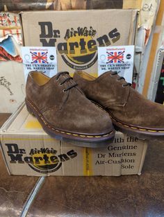 These are rare, vintage, original,Made I. England Dr Martens shoes  They are the iconic 1461 3 eyelet model finished in a fantastic Dark Brown Suede leather. This upper is super comfortable to wear as an everyday shoe. Maintenance required is a spray protector and a simple brush now and then. These were made at their original factory in the 1990s. They are a uk size 7, European 41, mens USA 8 Vintage Low-top Boots With Rubber Sole, Vintage Leather Shoes With Leather Footbed For Derby, Vintage Leather Derby Shoes With Leather Footbed, Vintage Low-top Oxfords With Stitched Sole, Brown Suede Vintage Leather Shoes, Vintage Brown Suede Leather Shoes, Steel Boots, Dr Martens White, Everyday Shoe