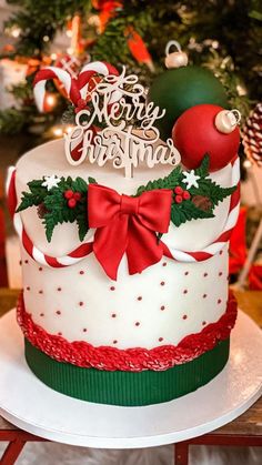 Decoracion Navidad Diy, Christmas Desserts Cakes, Birthday Cake Designs, Easy Christmas Cake Recipe, Thematic Cake, Birthday Cakes For Her, Christmas Cake Pops, Creative Wedding Cakes