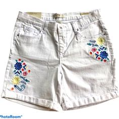 Nwt Size 4 Floral Embroidered “Bestie Shorts” White Jeans With Embroidered Flowers Classic 5-Pocket Style Cuffed Stretchy Shipped Fast Pet/Smoke Free Home! Casual Embroidered Shorts With Relaxed Fit, Casual Embroidered Relaxed Fit Shorts, Casual Embroidered Cotton Shorts, Casual Cotton Embroidered Shorts, Cotton Bottoms With Multicolor Embroidery, White Cotton Shorts With Floral Embroidery, White Casual Shorts With Floral Embroidery, Casual White Shorts With Floral Embroidery, Casual White Embroidered Shorts