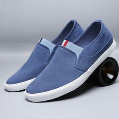 Men Smart Casual, Slip In Shoes, Indian Shoes, Felt Shoes, Expensive Shoes, Mens Fashion Casual Outfits, Stylish Boots