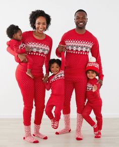 Christmas Family Pajamas Outfits 2022 – Women Clothing Online Store21 Pajama Outfit, Matching Family Christmas Pajamas, Xmas Outfits, Christmas Pj, Family Pajama Sets, Matching Christmas Pajamas, Pajama Outfits, Fashion Family, Christmas Pajama Set