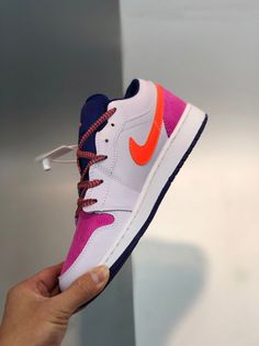 Air Jordan 1 Low GS ” Pink Corduroy” 554723-502 Walk the talk and make a statement with our top-quality Sneakers. Shop now and step up your shoe game! Please carefully choosing the size number according the size chart as we CAN NOT offer return or refund if you choose a wrong size.The product need 3-5 business days to check the quality before shipping.Our High Quality Shoes models are various, please contact to our support to ask for the model you need.Because each device displays a different color. Therefore, the actual color of the item may not be 100% the same [...] Jordan 1 Iridescent, Jordan 1 Milan, Air Jordan 1 Dior, Jordan 1 Dior, Air Jordan 1 Fearless, Jordan 1 Fearless, Air Jordan 1 Chicago, Walk The Talk, Pink Corduroy