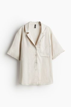 Slightly longer  loose-fit shirt in an airy  woven linen and viscose blend. Collar  shell buttons at front  and a patch chest pocket. Dropped shoulders  short sleeves  and a gently rounded hem. Resort Shirt, Loose Fit Shirts, Long Lights, Shell Buttons, Light Beige, Chest Pocket, Drop Shoulder, H&m, Loose Fitting