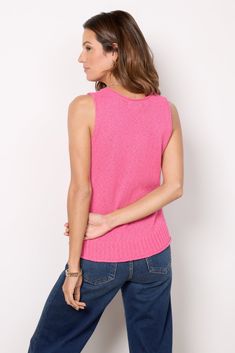 Give your summer collection a stylish pop with the Margo sweater tank by EVEREVE, crafted in a textured cotton knit with rolled edges and a wide ribbed hem. Pair with denim and sandals for a chic day-to-night look. | EVEREVE Women's Margo Tank, Size Large, Pink Brand Style Guide, Fashion 101, Sweater Tank, Fall Shopping, Night Looks, Tee Dress, Work Fashion, Cotton Knit, Fall Trends