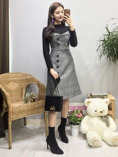 마리쉬♥패션 트렌드북! Trendy Fashion Tops, Thrift Fashion, Eclectic Fashion, Ulzzang Fashion, Kawaii Clothes, Business Fashion