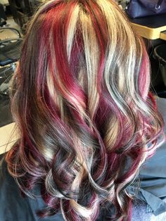 Multiple Hair Color Ideas, Two Tone Hairstyle, Tricolor Hair, Hair With Red Highlights, Gorgeous Red Hair, Bold Highlights, Calico Hair, Red Hair Color Ideas