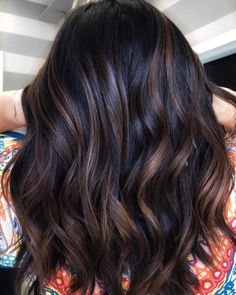 Chocolate Highlights for Brunettes Level 4 Brown Hair, Hot Chocolate Hair Color, Chocolate Brown Hair Ideas, Dark Chocolate Hair Color, Chocolate Highlights, Brown Hair Ideas, Dark Chocolate Hair, Brown Hair With Blonde