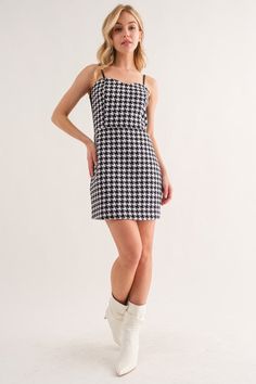 Houndstooth Tweed Sleeveless Mini Dress-Houndstooth pattern-Semi sweetheart-Adjustable spaghetti strap-Back zipper down -Fabric Contents -100% Polyester Hot Topic Dresses, Dress Styling, Houndstooth Dress, Houndstooth Pattern, Sleeveless Mini Dress, Hot Topic, New Dress, Spaghetti Strap, Spaghetti