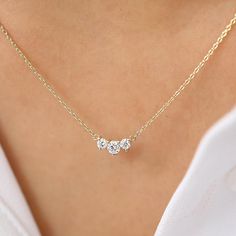 14K Gold Classic Trio Diamond Necklace – FERKOS FJ Small Diamond Pendant, Diy Necklace Ideas, Single Diamond Pendant, Everyday Diamond Necklace, Simple Diamond Jewelry, Small Diamond Necklace, Delicate Diamond Necklace, Diamond Necklace Simple, Diamond Bracelet Design