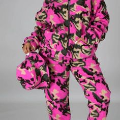 Three Piece Set Includes Bucket Hat Long Sleeve Jacket Pockets Zipper Closure High Waist Pants 100% Polyester Hand Wash Cold Model Is Wearing A Size Small Model Stats Height: 5.5" Bust:34" / Waist:27" / Hips:42" Pink Winter Pants With Pockets, Trendy Pink Winter Pants, Maroon Joggers, French Terry Pants, Under Armour Joggers, Tie Dye Sweatpants, Comfy Sweats, Cotton Sweatpants, High Waist Pants