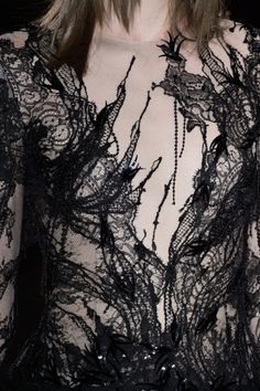 Black lace dress, dark couture fashion details // Julien Fournie Fall 2015 Two Suns, Julien Fournié, Couture Details, Black Lace Dress, Black Swan, Fall 2015, The Sunset, White Fashion