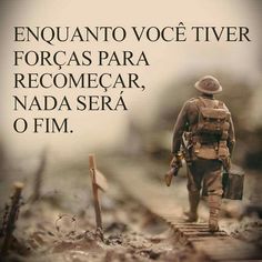 an image of a soldier walking in the mud with words above it that read, enquantoo voce tier forces para