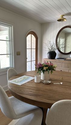 Transitional Dining Room, Transitional Dining, Up House, European Design, House Room, Dream House Decor, Interior Design Studio, Interior Inspo, Dream Home Design