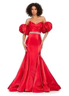 Expertly crafted by Ashley Lauren Mermaid Fit, Velvet Evening Gown, Ashley Lauren, Strapless Evening Gowns, Pageant Gowns, Strapless Gown, Stunning Gowns, Mermaid Silhouette, Mermaid Skirt