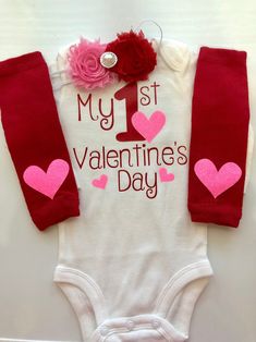 "*CURRENT PROCESSING TIME: 3-6 business days before shipment* Valentine's Baby clothes, baby valentines day outfit, valentines day infant clothing, my 1st Valentine's day, newborn girl valentine's day, Happy Valentine's Day baby, preemie valentine's day, children's valentines, toddler valentine's shirt, kids raglan This adorable set is perfect for your tiny Valentine! This set includes: 1. A short OR long sleeved \" My 1st Valentine's Day\" bodysuit 2. Coordinating red legwarmers with a pink hea Red Legwarmers, Infant Valentines, Valentines Toddler, Baby Valentines Day, Baby Valentines Day Outfit, Toddler Valentine Shirts, Baby Valentines Outfit, Baby Valentines, Childrens Valentines