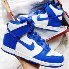 Nike Dunk Hi Sneakers New With Box Size 2.5y- Women’s 4 Kyrie Sneakers, Boys White Shoes, Baby Boy Sneakers, Baby Nike, Top Basketball Shoes, Purple Nikes, Nike Waffle, Nike Air Jordan Retro, Cute Nike Shoes