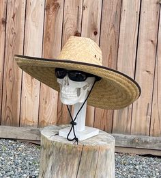 "Grande Mega Ranchero Straw Hat, Brim size about 7.50\" inches, inside circumference about 23.25\" inches overall hat size 23.5\"x22\" inches. With an elastic sweat bandana and an adjustable chin strap. hand crafted in Mexico, and all naturally grown, color is done by heat no chemicals. Please KEEP in  some straws will be darker than others, or some parts might seem darker like burn marks is a natural process on natural grown straws while they are being shape in the hot kilns, Gracias Amigos. no Straw Hat, Hat Sizes, Cowboy Hats, Chemicals, Accessories Hats, Straw, 50 %, Hand Crafted, Overalls