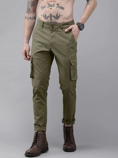 Jogger Pants Outfit, Men's Streetwear, Joggers Outfit, Green Cargo Pants, Green Cargo, Pants Outfits, Cargo Pocket, Cargo Pant