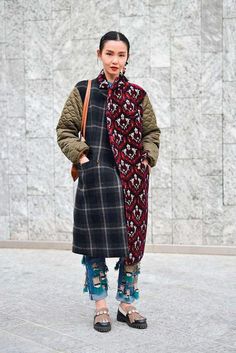 Fall Fashion Coats, Statement Coat, Mens Fashion Week, Looks Street Style, Women Street, Trend Fashion, Fashion Week Street Style, Inspiration Mode, Fall 2016