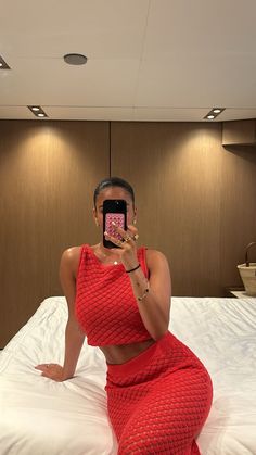 maría guardiola Maria Guardiola, Resort Outfit, London United Kingdom, Vacation Outfits, Mauritius, Classy Outfits, Women's Style, Chic Outfits, Make Money