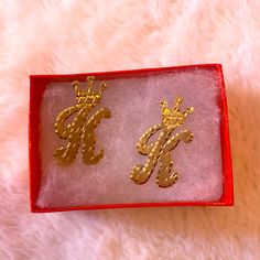 10kt All Gold Earrings Initial “K” Very Cute And Fun To Wear. Kind Of Big...But Bigger Is Better! Body Tea, Initial K, Wrist Jewelry, Jewelry Lookbook, Gold Initial, Christmas Stuff, Earrings Color, Gold Earrings, Piercings