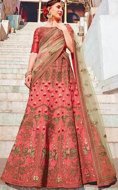 Do you want to buy chandni chownk lehengas online? Here's a perfect website to buy from. Best customer service. Amazing return policy and designs that are exactly what you see in picture. Lehenga Designs For Bride, Pink Lehenga Designs, Fancy Lehenga, Bridal Lehenga Online, Red Lehenga Choli, Bridal Lehenga Designs