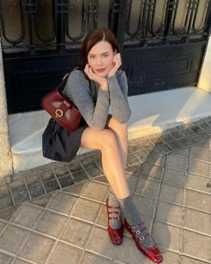 Mary Jane Shoes Outfit Winter, Burgundy Flats Outfit, Red Heels Outfit, Burgundy Shoes Outfit