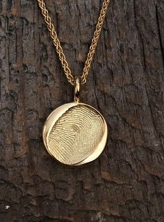 Fingerprint Necklace, Tanah Liat, Fingerprint Jewelry, Dope Jewelry, Jewelry Lookbook, Girly Jewelry, Dream Jewelry, Jewelry Inspo, Pretty Jewellery