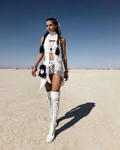 Burning Man Inspiration, Afrika Burn Outfits, Burning Man Costume Women, Burning Man Outfits Women, Burning Man Costumes, Burning Man Style, Afrika Burn, Festival Outfit Inspiration