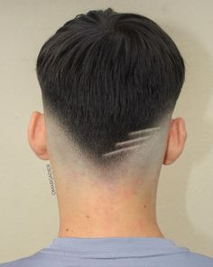 Crew Cut Hair, Young Men Haircuts, Men Fade Haircut Short, Low Taper Fade Haircut, Taper Fade Haircut, Mens Hairstyles Thick Hair, Faded Hair