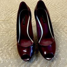 Beautiful Louis Vuitton Pumps. 4 1/2 Inch Heel With 1 Inch Platform Only Worn One Time In Excellent Condition.! Louis Vuitton Pumps, Burgundy Pumps, Shoes Louis Vuitton, Louis Vuitton Shoes, 2 Inch Heels, One Time, Shoes Women Heels, Patent Leather, 1 Inch