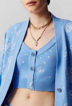 Upper East Side Fashion, All Blue Outfit, Chanel Costume Jewelry, Jewelry Casual, The Cardigans, Crop Top And Leggings, 2023 Ss, Fashion Chanel, Style 2023