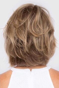 Feathered Hair, Easy Care Hairstyles, Short Wavy Hair, Haircuts For Medium Hair, Bob Hair