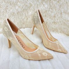 New, Never Worn Beige Beautiful Floral Lace Pattern Upper Pointy Toe Single Sole 3.25" (Approx) Stiletto Heel Cushioned Foot -Bed Cream Heels With 4-inch Heel, Cream Kitten Heels For Spring, Beige Court Shoes With 4-inch Heel For Summer, Cream Almond Toe Court Shoes For Summer, Beige Fitted Kitten Heels With Closed Toe, Fitted Beige Kitten Heels With Closed Toe, Feminine Fitted Wedding Shoes With Almond Toe, Beige Fitted Kitten Heels With Low Heel, Fitted Beige Court Shoes For Summer