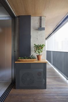 the instagram page shows an image of a balcony with plants on it and a planter