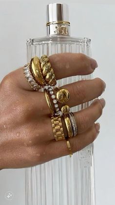 Rich Mom Jewelry, Stainless Steel Gold Jewelry, Statement Gold Rings, Non Tarnish Gold Jewelry, Gold And Silver Jewelry Aesthetic, Accserios Aesthetic, Jewelry Trends 2024 2025, Trending Jewelry 2024, Chunky Gold Jewelry Aesthetic