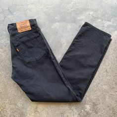 Levis 607 Super Black Denim Jeans. Size fits 30". Still in great condition. No holes or stains. Made In Japan. Overall condition is 8/10. Weight : 650g Please check the measurement below.Measurements are taken laid flat. Waist : 30 inches Lenght : 42 inches Inseam : 31 inches Rise : 11 inches Thigh : 11 inches Knee : 8.5 inches Leg : 7.5 inches Thank you #BBO3 Vintage Washed Black Cotton Jeans, Vintage Black Jeans With Belt Loops, Jean Levis, Gents Kurta Design, Gents Kurta, Vintage Levis Jeans, Black Denim Jeans, Kurta Designs, Denim Pant