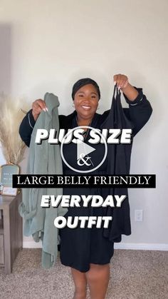 * 6 Fall Outfit Ideas Worn by a real Plus Size Woman! - From Head To Curve, Plus Size Winter Outfits Cold Weather Black Leggings, Rainy Day Plus Size Outfits, Plus Size Fall Outfit 2024, Plus Size Weekend Outfit Casual, Casual Spring Outfits 2024 Plus Size, Winter Outfits Cold Plus Size, Fall Plus Size Outfits For Work, Wide Leg Plus Size Outfit, Plus Size Joggers Outfit Casual