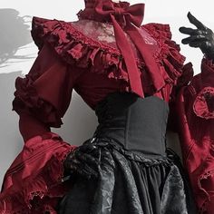 Fashion 60s, Pinterest Wardrobe, Red Gothic, Boned Corsets, 90's Fashion, Mode Inspo