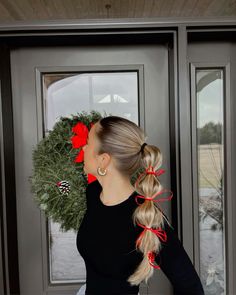 Preppy Hairstyles, Girly Hairstyles, Sport Hair, Ribbon Hairstyle, Christmas Hairstyles, Hair Stylies, Work Hairstyles, Christmas Hair, Holiday Hairstyles