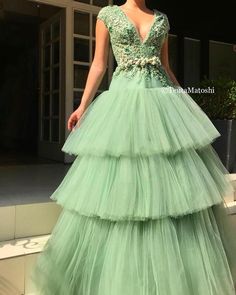 Drag Queen Outfits, Olive Dress, Cocktail Gowns, Flower Girl Dress Lace, Beautiful Prom Dresses, فستان سهرة, February 10