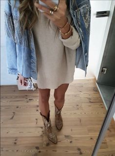 Tan Cowboy Boots Outfit, Brown Cowboy Boots Outfit, Cowboy Boots Outfit, Bota Western, Cozy Wear, Boot Fashion, Boho Outfit