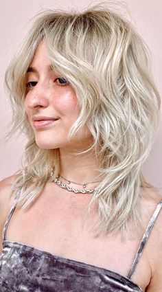 Chopped Shag Haircut, Shag Straight Hairstyles, Shag With A Side Part, Stylish Mullet For Women, Volume Shag Haircut, Shag Hairstyles Short Straight Hair, Soft Shag No Bangs, Shag Haircuts No Bangs, Shag No Bangs Hairstyles Medium