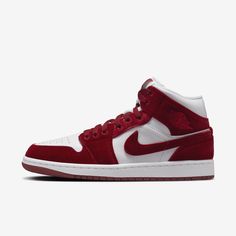 Heritage Jordan colors and soft velvet? Say less. We updated this special edition AJ1 with style and elegance in mind, letting you show off in luxurious comfort. Now that's a win. Red Nike Jordans, Jordan Colors, Velvet Jordans, Jordans Dunks, Red Nike Shoes, Shoes Game, Fire Shoes, 47th Birthday, Custom Jordans