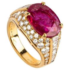 Bulgari Jewelry Rings, Bvlgari Diamond Ring, Ruby Cocktail, Bvlgari Necklace, Yellow Citrine Ring, Graff Diamonds, Bulgari Jewelry, Mens Silver Jewelry, Ruby And Diamond Ring