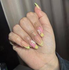 Sept Nails, Nails For Pale Skin, Multicolor Nails, Almond Acrylic Nails Designs, Spring Acrylic Nails, Summery Nails, Girly Acrylic Nails, Acrylic Nails Coffin Pink, Almond Acrylic Nails