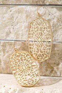 Geometric oval filigree dangle hook earrings *APPROX. L 1 3/8" *Nickle/Lead Compliant Filigree Earrings, High Jewelry, Hook Earrings, Gold Earrings, Silver Earrings, Diamond Earrings, Silver, Gold