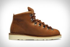 Danner Mountain Light, The Trail, Gore Tex, Full Grain Leather, 40 Years, Over 40, Mood Board, Leather Upper, Shoe Boots